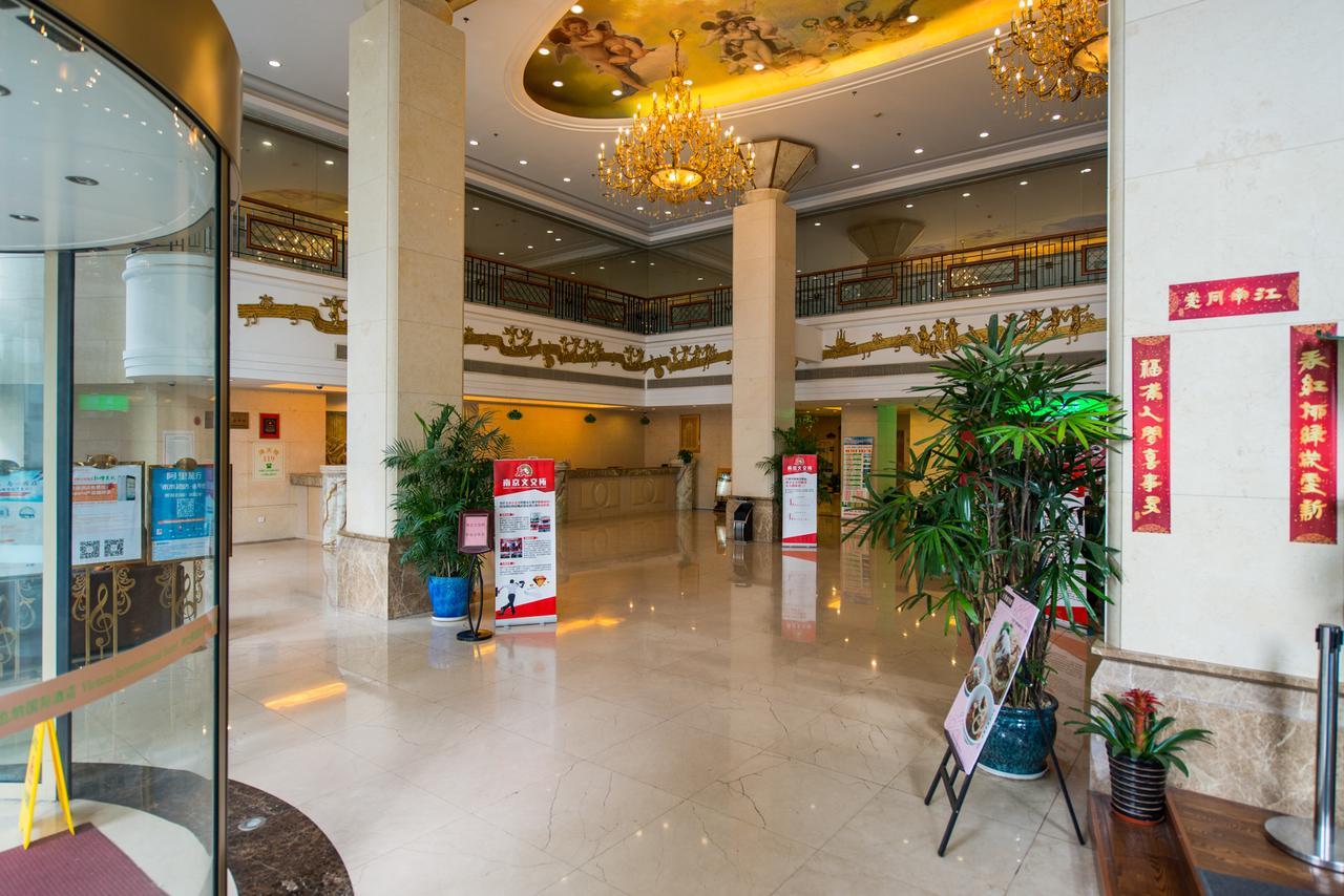 Vienna International Hotel Shanghai Train Station Dış mekan fotoğraf